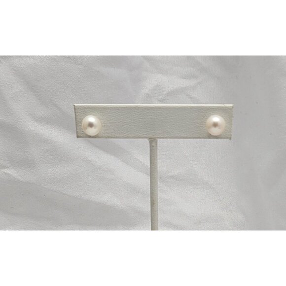 Beautiful 14K Karat Solid Yellow Gold Designer Round Pearl Stud Earrings - Picture 10 of 16